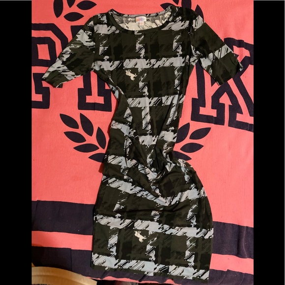 NWOT LulaRoe Julia dress!!! Square pattern/horse’s - Picture 4 of 9